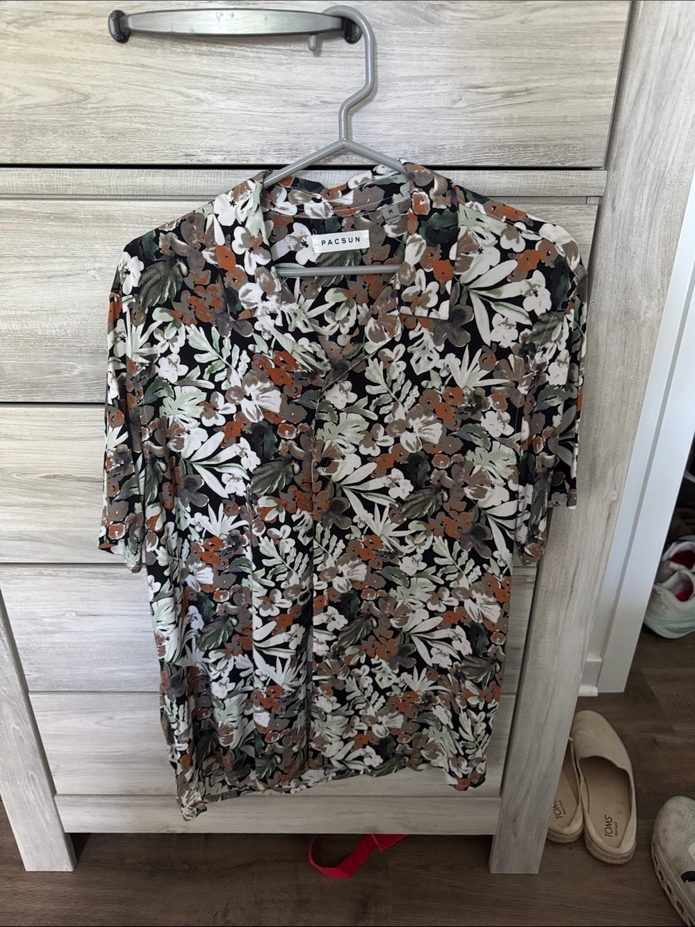 PacSun Short Sleeve Floral Camp Shirt in Black, Olive & Rust